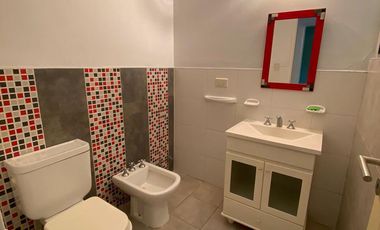 Casa en venta con renta - Barrio La Horqueta de Echeverría, Canning
