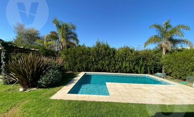 Casa en venta con renta - Barrio La Horqueta de Echeverría, Canning