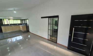 Casa en Profesional Country Club