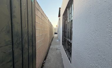 Se vende casa de dos recámaras en Caucel II, Mérida, Yucatán
