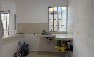 Se vende casa de dos recámaras en Caucel II, Mérida, Yucatán