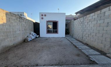 Se vende casa de dos recámaras en Caucel II, Mérida, Yucatán