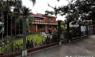 Casa en VENTA 5 ambientes, MORÓN