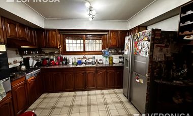 Casa en VENTA 5 ambientes, MORÓN