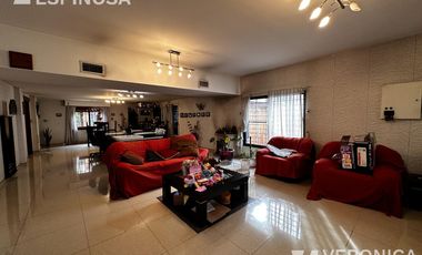 Casa en VENTA 5 ambientes, MORÓN