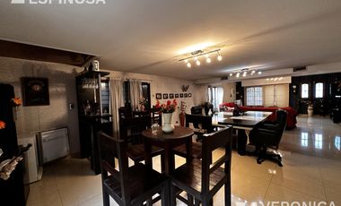 Casa en VENTA 5 ambientes, MORÓN