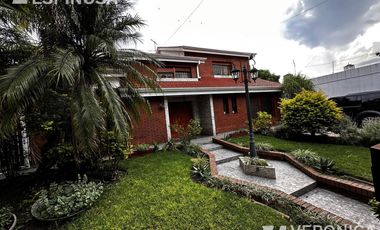 Casa en VENTA 5 ambientes, MORÓN