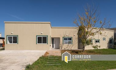 VENTA, CASA A LAGUNA, PUEBLOS DEL PLATA, MAGALLANES al 100