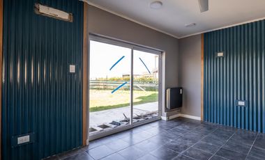 VENTA, CASA A LAGUNA, PUEBLOS DEL PLATA, MAGALLANES al 100