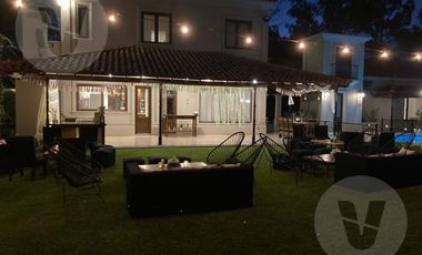 Casa en venta - Barrio Saint Thomas Este, Canning