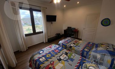 Casa en venta - Barrio Saint Thomas Este, Canning