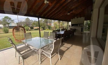 Casa en venta - Barrio Saint Thomas Este, Canning