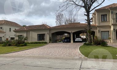 Casa en venta - Barrio Saint Thomas Este, Canning