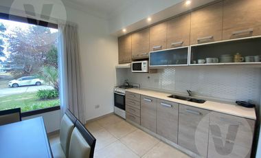 Casa en venta - Barrio Saint Thomas Este, Canning