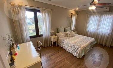 Casa en venta - Barrio Saint Thomas Este, Canning