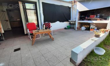 Casa de 2 habitaciones cochera y patio en Santo Tome