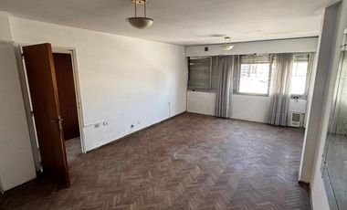 Departamento en alquiler 2Dorm Nva Cba Patio Olmos