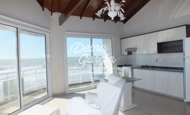 DEPARTAMENTO EN MAR DE AJO TRES AMBIENTES FRENTE AL MAR- VISTA AL MAR