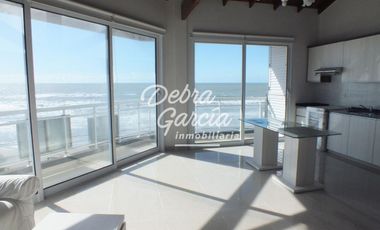 DEPARTAMENTO EN MAR DE AJO TRES AMBIENTES FRENTE AL MAR- VISTA AL MAR