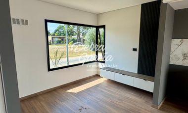 VENTA PH 2 AMB A ESTRENAR GAS NATURAL PATIO CON PARRILLA