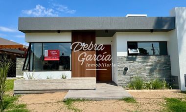 VENTA PH 2 AMB A ESTRENAR GAS NATURAL PATIO CON PARRILLA
