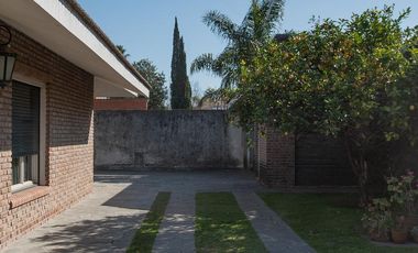 Casa con 5 habitaciones
