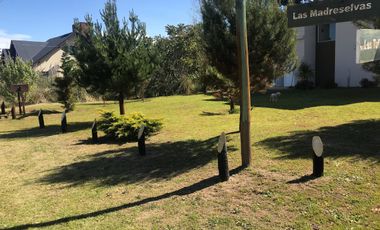 VENTA CASA 3 AMB - PARQUE Y PARRILLA - COSTA DEL ESTE - LISTA PARA HABITAR -  COSTA ATLANTICA