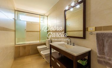 CASA CON PILETA EN VENTA EN BARRIO SAN RAFAEL