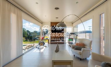 CASA CON PILETA EN VENTA EN BARRIO SAN RAFAEL