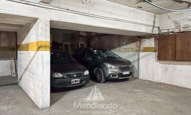 Cochera cubierta en Lamadrid y Alberti