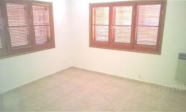 VENTA CASA EN 2 LOTES SOBRE LA CANCHA DE GOLF