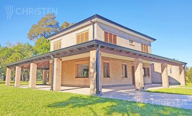 VENTA CASA EN 2 LOTES SOBRE LA CANCHA DE GOLF