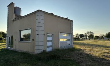 Importante Casa a Terminar Col. Hughes