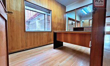 Arriendo Oficina Comercial en Corazón de Valparaíso