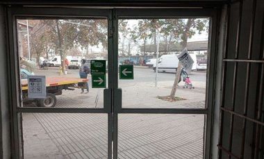 Oportunidad de Compra Local Comercial en Barrio Meiggs