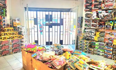 Oportunidad de Compra Local Comercial en Barrio Meiggs