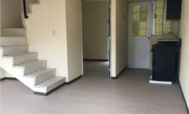 CASA EN RENTA EN SAUCES II TOLUCA