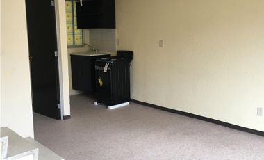 CASA EN RENTA EN SAUCES II TOLUCA