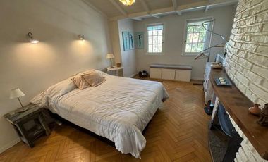 Venta Casa 5 Ambientes Barrio Divino Rostro