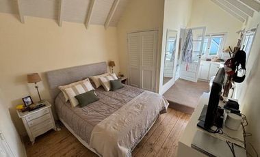 Venta Casa 5 Ambientes Barrio Divino Rostro