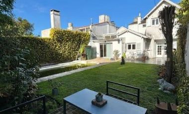 Venta Casa 5 Ambientes Barrio Divino Rostro