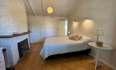 Venta Casa 5 Ambientes Barrio Divino Rostro