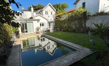 Venta Casa 5 Ambientes Barrio Divino Rostro