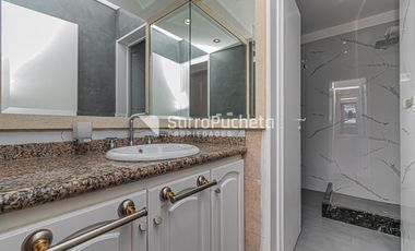Venta departamento 4 ambientes con balcón y cochera en Ramos Mejía.