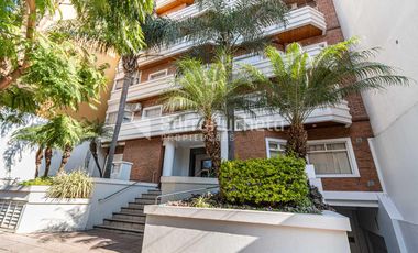 Venta departamento 4 ambientes con balcón y cochera en Ramos Mejía.
