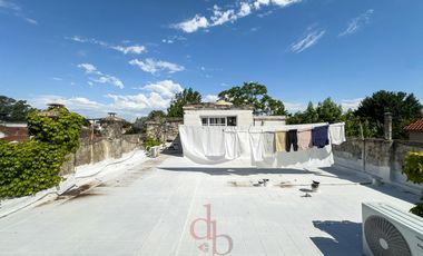 Casona tradicional en venta con piscina y quincho independiente – Adrogué