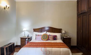 Casona tradicional en venta con piscina y quincho independiente – Adrogué