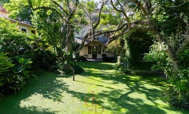 Casona tradicional en venta con piscina y quincho independiente – Adrogué