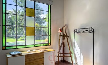 Casona tradicional en venta con piscina y quincho independiente – Adrogué