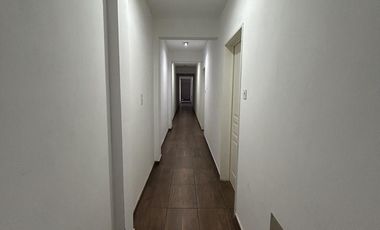 Venta departamento monoambiente con balcón en Wilde